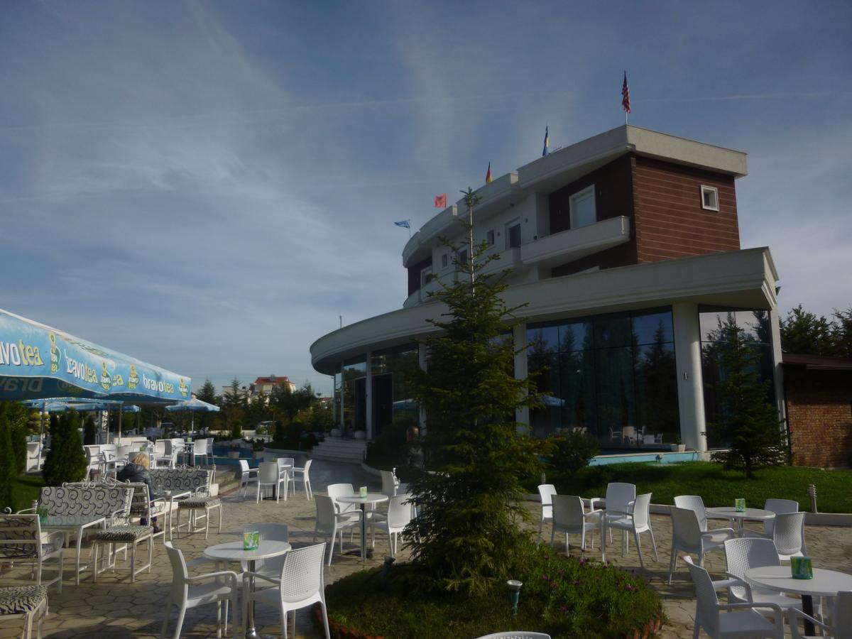 Hotel Red Apple